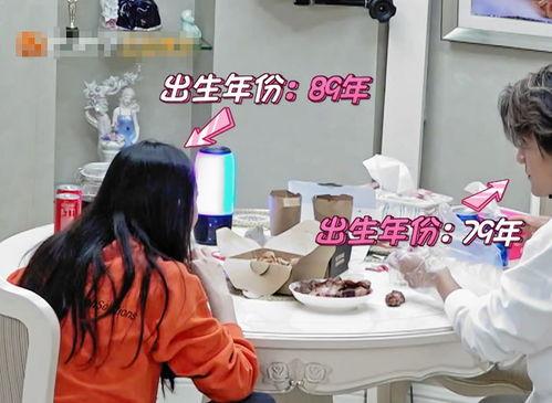 女生讲故事吃瓜视频,揭秘女生吃瓜视频背后的故事魅力