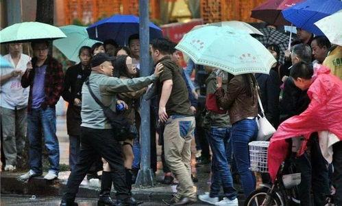 庄河吃瓜男女事件,揭秘网络舆论背后的真相与反思